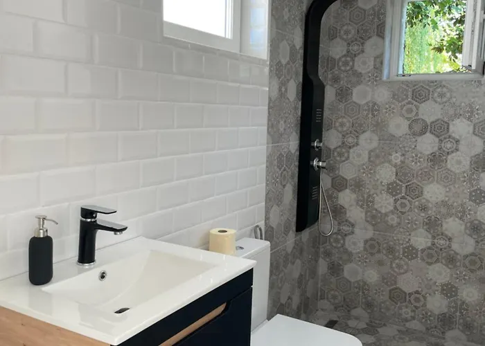 Azur Dream By The 펜션 자르마디